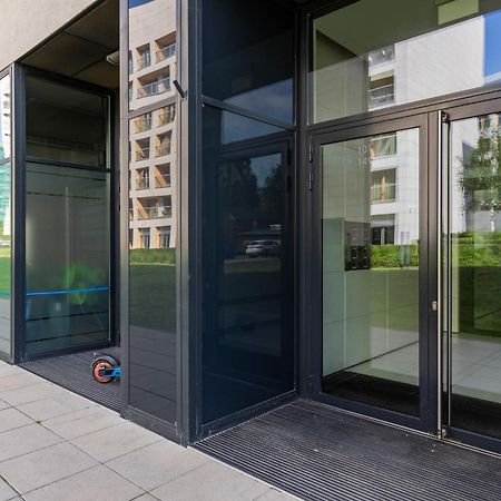 Warsaw Wola Apartment Near Nocny Market By Noclegi Renters Exterior foto
